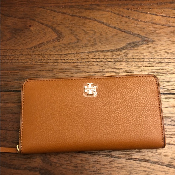 Brand new Tory Burch wallet